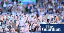 Easing the pressure of getting concert selfies | Letters