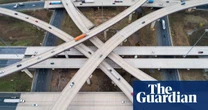 US spends billions on roads rather than public transport in ‘climate time bomb’