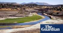 Salmon swim freely in Klamath River for first time in more than 100 years