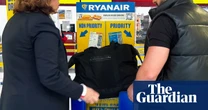 Ryanair to raise bonus to €2.5o for staff who spot oversized cabin bags