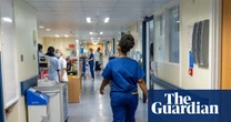 UK graduates and healthcare workers worst hit as jobs market ‘cools’