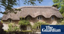 Sales of UK country houses rise as buyers tempted out by lower prices