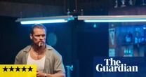 Macbeth review – a terrifying lock-in with bloodied, boozed-up gangsters