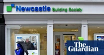 UK lender offers 98% mortgage to first-time buyers – but bars bank of mum and dad