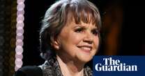 Linda Ronstadt slams ‘rapist’ Trump for holding Arizona rally in her namesake hall