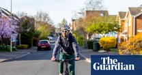 Switching 50km/h speed limits to 30km/h would protect cyclists while barely affecting commutes, research finds