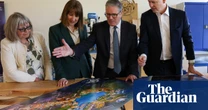Universal theme park deal secured with UK pledge to spend £500m on transport