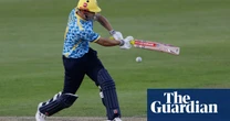 County cricket: Bears, Surrey and Sussex reach T20 Blast quarter-finals