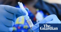 Covid cases rising in US as officials plan to restrict booster vaccines
