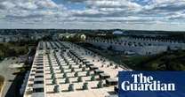 Bernie Sanders and AOC introduce bill to pause building of new datacenters
