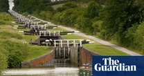 A slow boat to happiness: our family holiday on Wiltshire’s Kennet and Avon canal