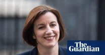 Bridget Phillipson pledges to deliver workers’ rights bill in full if deputy leader