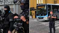 Espectacular dispositivo policial en París para escoltar al equipo de Israel a su llegada al estadio