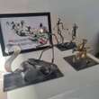 El artista cedeirés Manuel Armada expone en Valdoviño sus esculturas realizadas con hierro reciclado