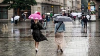 Burzowa pogoda nad Polską. Możliwe podtopienia i utrudnienia