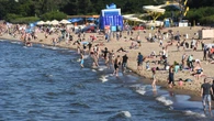 Zakwit sinic i bakterie. Te kąpieliska zostały zamknięte