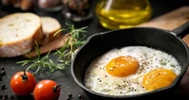 Infarto e ipertensione, "quante uova si possono mangiare". Cambia tutto