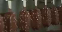 "Possibili schegge di metallo e plastica": allarme per i gelati Magnum, ecco quelli ritirati