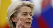 "Traditori della patria, pugnalatori alle spalle": Ursula insulta i sovranisti