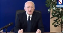 Ecco come ha buttato 700 milioni di euro: De Luca, il report che affonda lui e il Pd