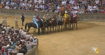 L'incredibile caso televisivo del Palio di Siena: anche quando i cavalli non corrono...