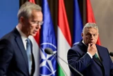 NATO: Hungary không cản trở gửi viện trợ cho Ukraine