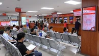 Vì sao người dân vẫn ùn ùn về Sở Giao thông Hà Nội đổi bằng lái xe, không làm ở quận, huyện?