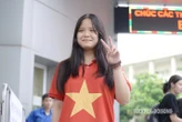 Thí sinh vui vẻ sau thi Ngoại ngữ lớp 10, nhiều em tự tin 9 điểm