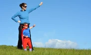 Giúp con trở thành đứa trẻ mạnh mẽ để có tương lai tươi sáng bằng 8 cách đơn giản