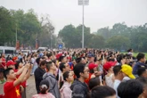 Thiêng liêng, xúc động lễ chào cờ tại Quảng trường Ba Đình sáng 30/4