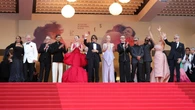 Tom Cruise tình tứ với người cũ, Leonardo Dicaprio gây bất ngờ ở Cannes