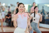 Thí sinh có hơn 40 người thân vào Huế cổ vũ trong đêm chung kết Hoa hậu Việt Nam