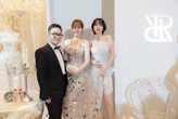 Khả Ngân lạ lẫm với tóc vàng, Pháp Kiều lên đồ cầu kỳ đi xem show thời trang