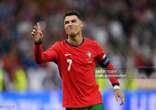 Ronaldo quên nỗi buồn EURO, Ronaldo tập luyện điên cuồng hướng về cú ăn 4