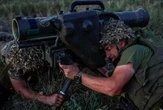 Đại sứ Nga nói Mỹ sẽ trao toàn quyền sử dụng vũ khí cho Ukraine