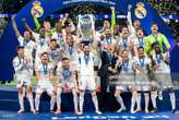 Real Madrid chấp hết các ông lớn châu Âu, đạt doanh thu kỷ lục hơn 1 tỷ euro