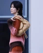 Nữ diễn viên Song Hye Kyo "xuống tóc" gây sốt với hình ảnh đầy lạ lẫm