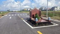 Ngôi mộ án ngữ ngay giữa đường: Lãnh đạo Hải Phòng chỉ đạo khẩn