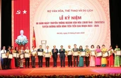 NSND Xuân Bắc, đạo diễn Lý Hải nhận bằng khen của Bộ Văn hóa