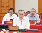 Bộ Chính trị cho ý kiến về đề án nhân sự Đại hội Đảng bộ Hà Nội, TPHCM