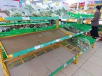 Đà Nẵng: Lo bão số 12 đổ bộ, người dân hối hả tích trữ lương thực