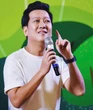 Trấn Thành, Trường Giang chuyển 800 triệu đồng, nhà Lương Thùy Linh ngập sâu trong lũ