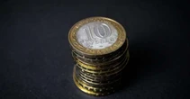 Из кармана в карман. За счет чего растут резервы Нацбанка