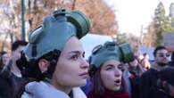 Decenas de personas protestan contra la contaminación atmosférica en Skopje