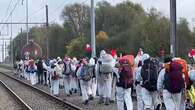 Manifestantes pro clima bloquean planta de Total Energies en Bélgica, exigiendo justicia ambiental y energética