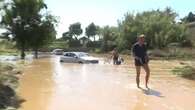 Inundaciones en bajos y coches arrastrados en el Garraf por la fuerte lluvia