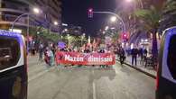 Varios miles de personas marchan en Alicante al grito de 'Mazón dimisión'