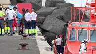 Rescatadas 67 personas, entre ellas dos niños, en cayuco a la deriva cerca de El Hierro