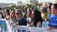 700 personas secundan en Almería la manifestación convocada por la madre del niño Gabriel