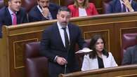 Abascal acusa a Sánchez de emplear 3.000 millones de euros para atender a 57.000 migrantes